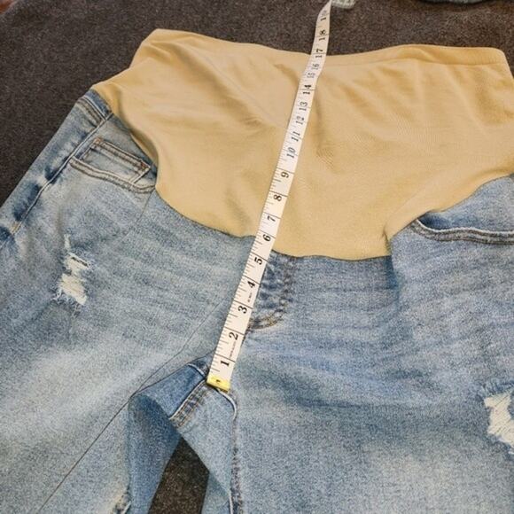 Time & Tru Maternity Light Wash Boyfriend Rollcuff Destroyed 2Xl (20) NWT - Picture 10 of 12